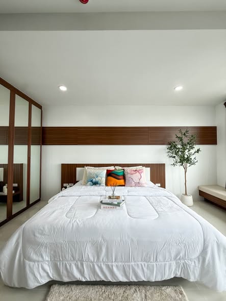 เดอะเบลล์ ฉลอง ห้องมุม ชั้น5 ตึกA วิวภูเขา ขนาด 29.80 ตร.ม. ราคา 1,990,000 บาท เงื่อนไข 1.ค่าโอนคนละครึ่ง 2.ภาษีเงินได้ อากรเเสตมป์ ผู้ขาย 3