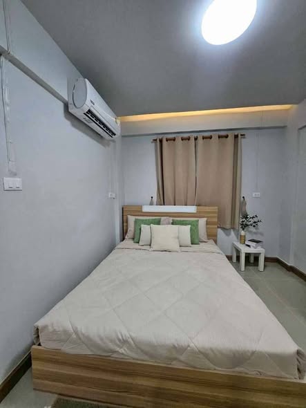 เคหะบ้านพอน ปล่อยเช่า ว่าง 5/8/69 ตึก 56 | ชั้น 2 พื้นที่ 34.06 ตร.ม. 1ห้องนอน 1ห้องน้ํา 1ห้องครัว 1 ห้องนั่งเล่น พร้อมเฟอร์นิเจอร์ แอร์ ตู้