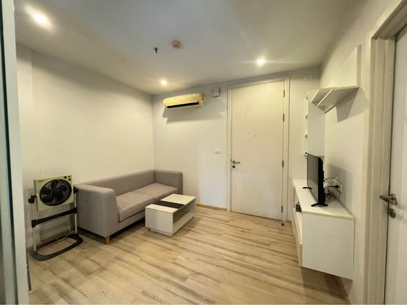 for Rent at The Base Height Phuket – Modern City Living Enjoy comfortable and stylish living in this well-designed 1 bedroom, 1 bathroom u