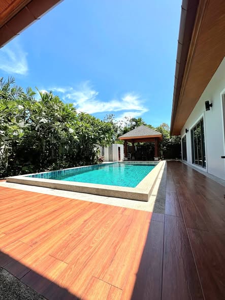 For sale: 3-bedroom, 3-bathroom pool villa in Phuket