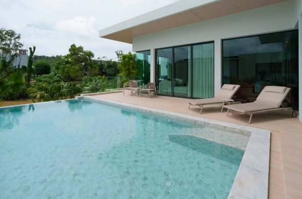 a Signature near BISP 3 Beds 4 Baths + Staff Quarter • Luxury Private Pool Villa THB 249,000/Month • 1-Year | THB 239,000/Month • 2-Year Con