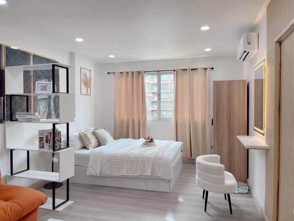 В аренду D Condo Kathu (ดีคอนโด กะทู) 4-й этаж с видом на кондо, хорошая атмосфера, тихо Аренда * 6-месячн