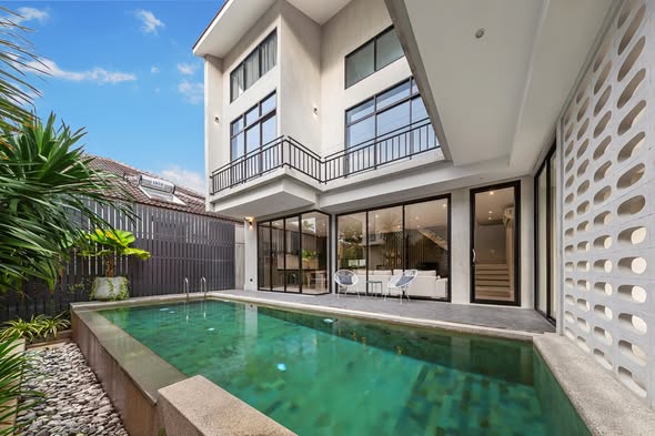 Beautiful villa 3 bedroom in Bangtao Two-storey villa 3 bedrooms 2 living rooms 4 bathrooms Fully equipped kitchen Laundry Washing machine P