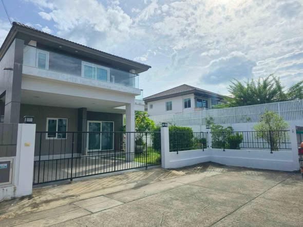 FOR RENT Inizio Kohkeaw British international school ♡ Corner house with a large garden area