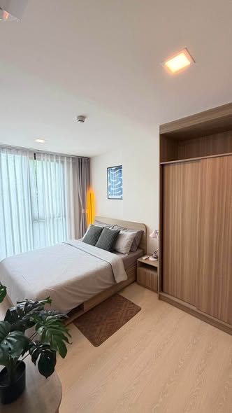 FOR RENT : The Base Rise Central Phuket เดอะ เบส ไรส์ เซ็นทรัล ภูเก็ต 25,000 บาท/เดือน Phuket Town, Phuket Room Details • 1 Bedroom • 1 Ba