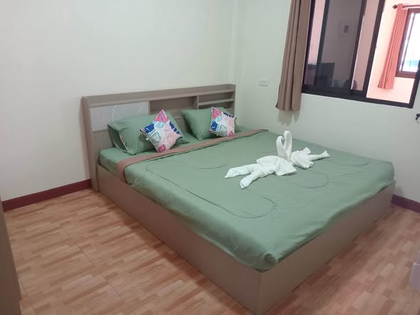 utes to kata beach 1 month 15,000 bath Deposit 3,000 bath for Electric and water Free WiFi Ferniture air conditioner Contact us whatapp 0629