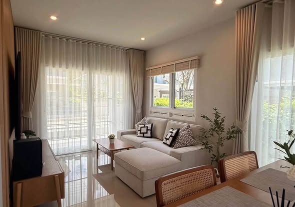 FOR RENT: Anasiri Paklok Phuket อณาสิริ ป่าคลอก ภูเก็ต 45,000 บาท/เดือน House Details • 4 Bedrooms • 3 Bathrooms • Living Area: 166 SQ