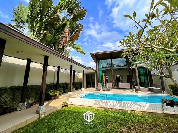 for Rent | 100K | 3BR in Cherngtalay, Phuket | Near Bang Tao Beach & Laguna ━━━━━━━━━ Villa details: • 3 Bedrooms | 2 Bathrooms | 1 Guest
