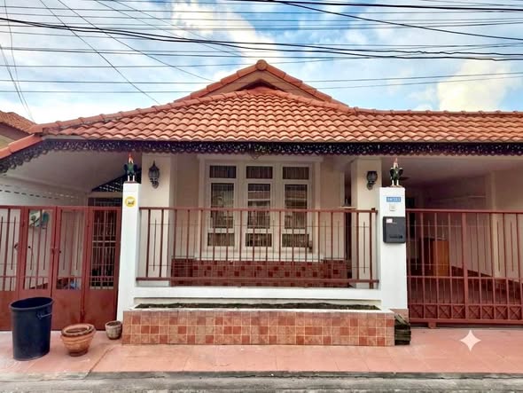 for Rent – Kathu, Phuket** PET FRIENDLY ** Long-Term Rental** **28,000 THB/month** Minimum **1-year lease** **Move-in Terms** • 2 months'