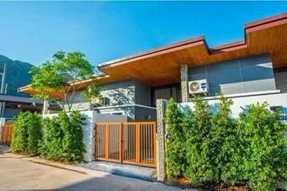 2 Beds 2 Baths • House with Private Backyard THB 27,500/Month • Ready to Move In Enjoy comfortable everyday livi