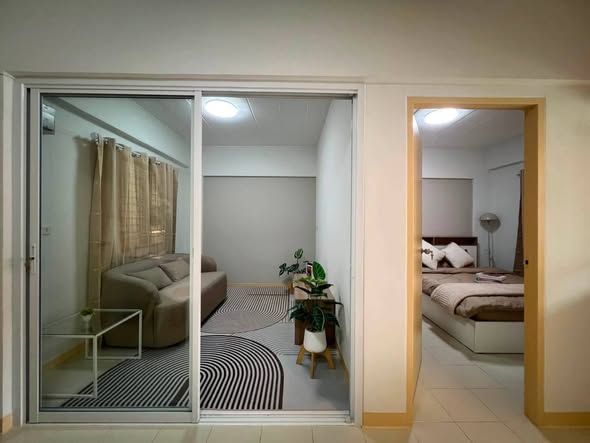 🏡 ขายด่วน! ห้องเคหะบ้านพอน ชั้น 3 ทําเลดี ใกล้สิ่งอํานวยความสะดวก 💰 ราคาเพียง 989,000 บาท ✨ รายละเอียดห้อง - ขนาด 34.06 ตร.ม. - ชั้น 3 - ก