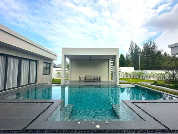 4BR Luxury Pool Villa in Bangtao 300k THB/month, private pool, maid & garden included