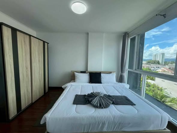 The Wide condo • ชั้น 5 ตึกA 12,000 บาท/เดือน (สัญญารายปี) ล่วงหน้า 1 เดือน ประกัน 2 เดือน พร้อมเข้าอยู่