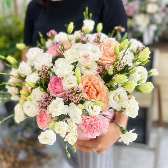 Phuket flowers delivery Доставка цветов на Пхукете Доставка цветов по всему острову Самые свежие цветы Более 8 лет на Пхукете Закажи самый к