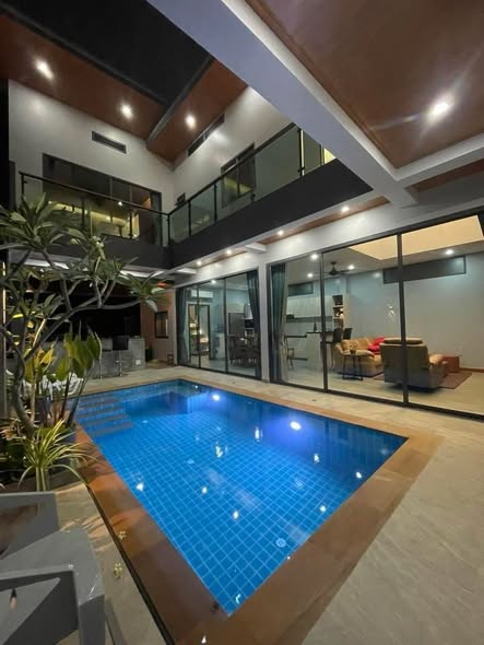 for Rent 120,000 Thb per month with 1 year contract Rawai, Saiyuan Features: • 4 Bedrooms • 4 Bathrooms • Bath Tub • Towels and Linens set