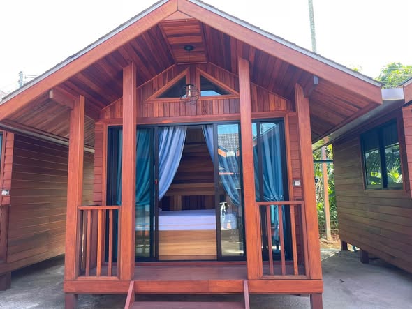 ห้องว่างให้เช่า เดือน5,000-5300 พร้อมเข้าอยู่ พิกัด ป่าคลองชีพ สนใจโทร 0618946239