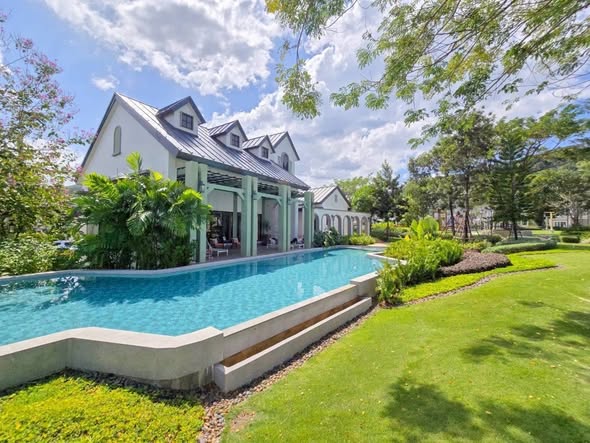 for Rent – Anasiri Paklok, Thalang, Phuket Enjoy privacy, comfort, and convenience in a premium residential community in Phuket