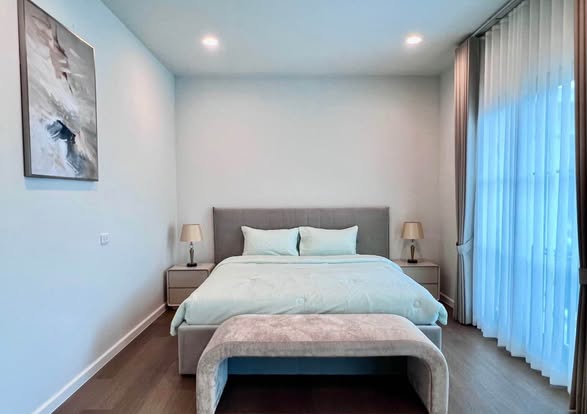 FOR RENT BRAND NEW House for rent / Big plot and corner unit - Setthasiri Koh-Kaew PROPERTY DETAILS • 4 bedrooms • 5 bathrooms • Maid ro