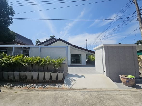for Sale | Rawai, Phuket Experience tropical living in one of Phuket's most sought-after locations—just 700 metres from Rawai Beach
