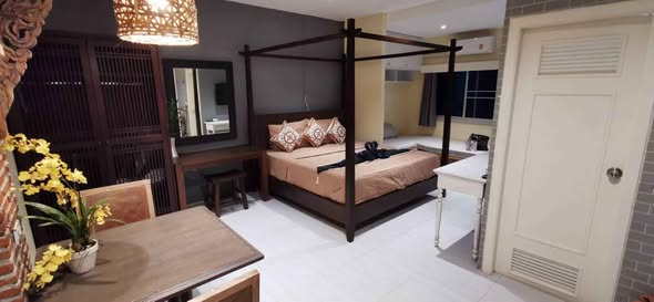 Short-term rentals и ещё 4 15 000 ฿ · ภูเก็ต, ประเทศไทย 1 спальня · 1 санузлов · Квартира Отправить сообщение