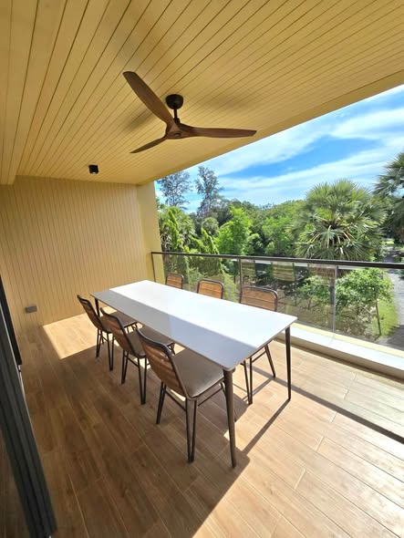 · Direct owner Co-welcomes Luxury apartments Laguna Beachside 2 Bedroom 2 Bath 1 year contract rate 120k per month Size 100 sq