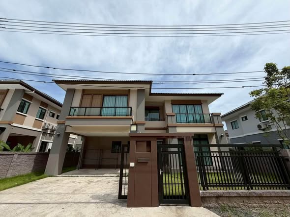 For Rent | The Palm Kathu – Patong, Phuket Rental Price: 85,000 THB / Month ( year contract) Property Details • Land Area: 66 sq