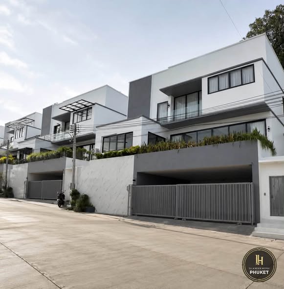 on Baht Home with Features You’d Normally Expect in a 30 Million Baht Villa Discover this modern three-storey home offering over 400 sqm of