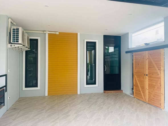 For Rent | 3-Bedroom Private Pool Villa Aiyada Assets, Si Sunthon, Thalang Enjoy comfortable living in this fully furnished 3-bedroom, 2-b