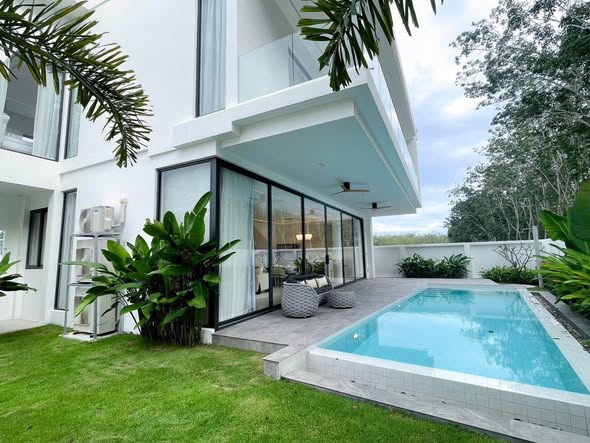 FOR SALE & RENT | Modern Luxury Pool Villa Thalang, Thepkrasattri, Phuket Property Features - 4 Bedrooms | 5 Bathrooms - Spacious Living A