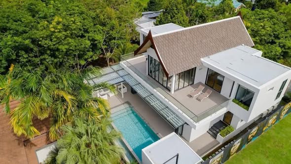 alang, Таиланд · NEXT HIGH SEASON RATE FROM 490,000 THB/MONTH Stylish villa located in Cherngtalay, inspired by the Hollywood legend Jayne M