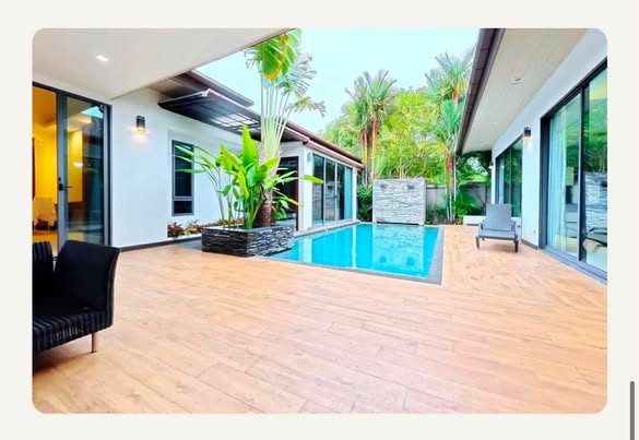 GREAT DEAL – LAGUNA | BANG TAO PRIVATE POOL VILLA Lake House Villa Beautiful 3-bedroom, 4-bathroom private pool villa located in the prestig