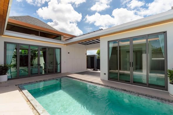 FOR RENT Modern Private Pool Villa | Rawai, Phuket RENTAL PRICE : 130,000 THB/month for annual contract PROPERTY DETAILS • 3 Bedrooms | 3