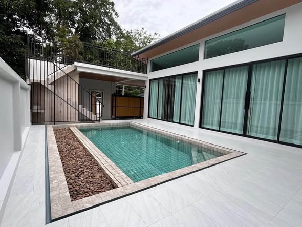 for Rent – Bang Tao, Phuket** Beautiful private pool villa in a prime Bang Tao location