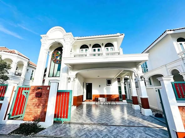 ppliances • Bright & Airy Interiors • Mosquito Screens Throughout the House • Private Garden with Swimming Pool View • Covered Parking for 2