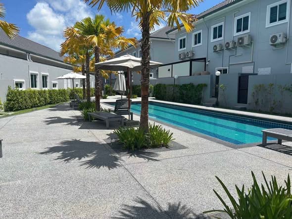The Rich Palai Chalong 2 bedrooms 2 bathrooms Robinson chalong 3 minutes Soi Ta-iad 3 minutes BCIS school 7 minutes Ruamrudee School 5 minut