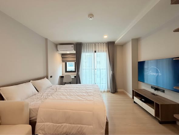 AVAILABLE NOW | Space Condo, Cherngtalay 1-minute walk to Boat Avenue 19,000 per month (1-year contract) Ready to Mov