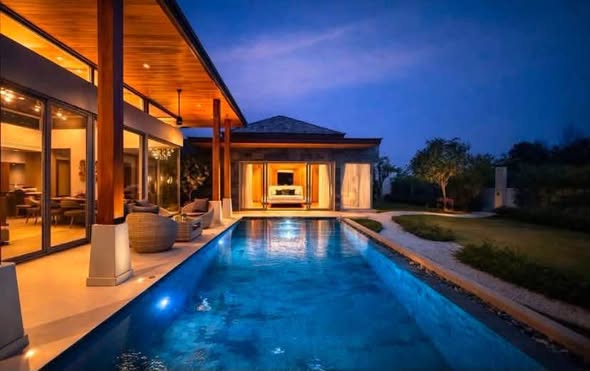 for Rent – Botanica Hillside, Phuket THB 285,000 Baht per month (Annual Contract) Short-term stays are available