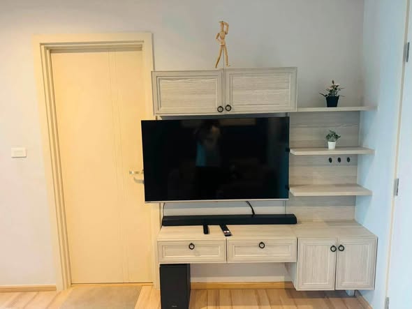 FOR RENT: The Base Height Phuket เดอะ เบส ไฮท์ ภูเก็ต 16,000 บาท/เดือน Room Details • 1 Bedroom • 1 Bathroom • Size: 35 SQ