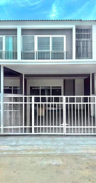 For Rent | 35K | Ready to move in Supalai Bella Vichit - Chalong Rental rate: 35,000 THB/month 1 year contract 3 bedrooms 3 bathrooms Full