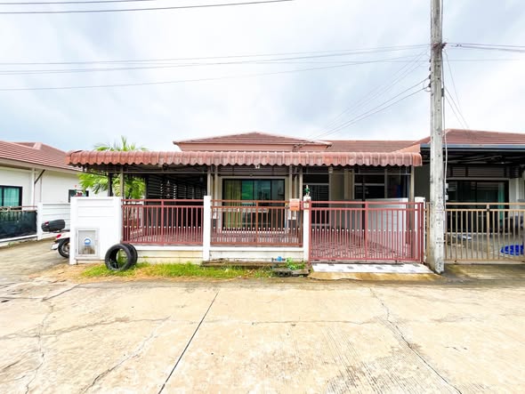 หมู่บ้านเดอะวิช 3 ป่าคลอก – หลังมุม ตามสภาพ ต่อเติมพื้นที่ด้านข้างมาแล้ว พร้อมเข้าอยู่ หรือรีโนเวทเพิ่มมูลค่าได้ทันที โซนป่าคลอก บรรยากาศเงี