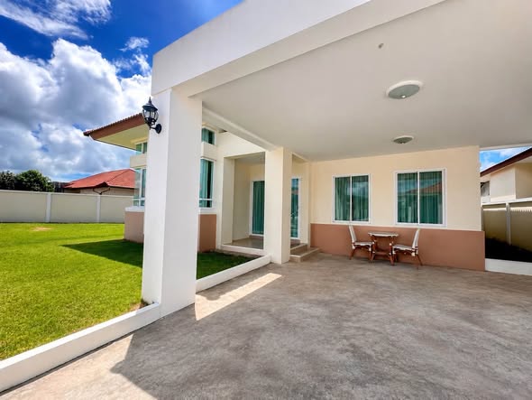 Phuket Villa Chaofa 2–3 Special Price: ONLY THB 49,000/month Limited-Time Offer Property Highlights 52