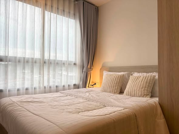 FOR RENT 15,000/month (1-year contract) - 2 months deposit + 1 month advance - WiFi included FOR SALE 3,150,000 THB (Free Transfer Fee) Hi