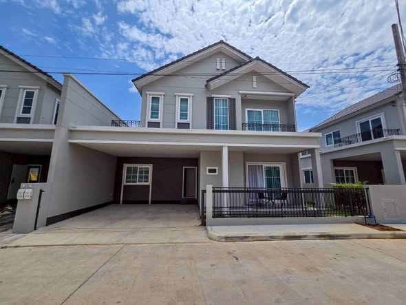 for Rent | Near Yamu Beach & Robinson Lifestyle Phuket Escape to a peaceful home surrounded by nature while staying close to Phuket’s key