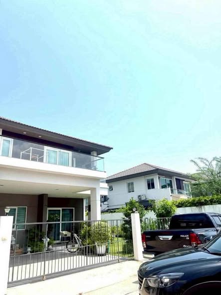 FOR RENT Inizio Kohkeaw ♡ a corner single house with a very large garden area inside