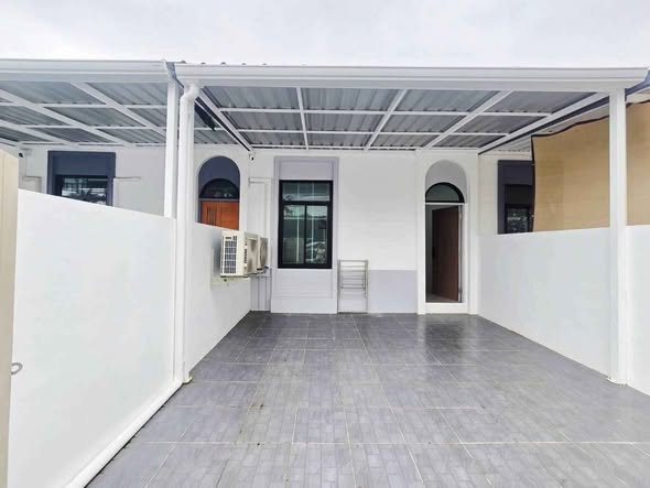 for Rent in Pasak 8, Phuket Cozy home in a great location – perfect for comfortable living and ready to move in now