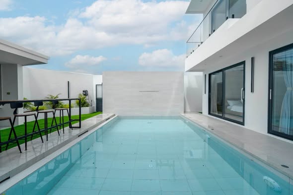 for Rent Kathu, Phuket Property Code: 5R0703 Price: 60,000 THB/month (1-Year Contract) Available now Property Features: • 4 Bedrooms | 4 B