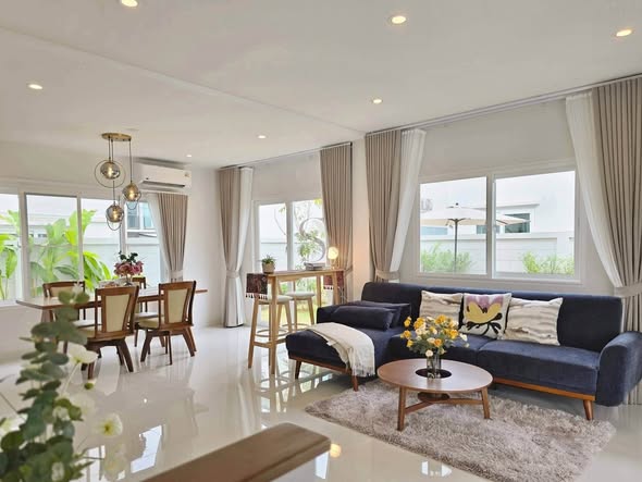 Bangjo | Near Blue Tree, KIS & Laguna | THB 60,000/Month Beautiful 3-Bedroom Family Home in Cherng Talay Live in one of Phuket’s most sought