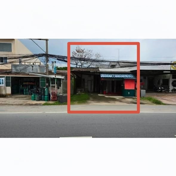 vายบ้านพร้อมที่ดิน ราไวย์ (ติดถนนวิเศษ ตรงข้าม DIY) ใครกําลังหาที่ดินติดถนนใหญ่โซนราไวย์ แปลงนี้ตอบโจทย์มากค่ะ! เนื้อที่ 117.5 ตร.วา หน้า