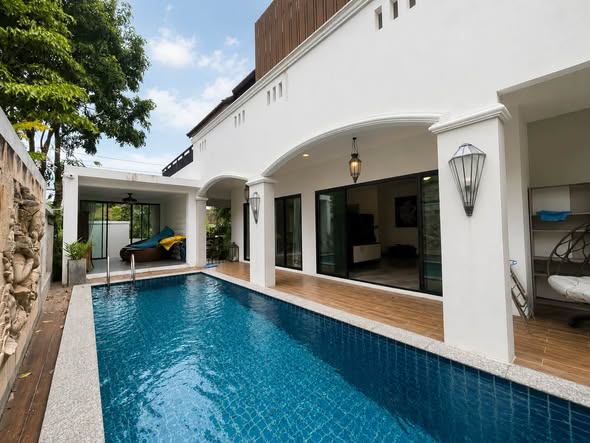 for Rent Hang Dong Chiang Mai – ฿55,000/mo Location: Wang Tan Village, Hang Dong — Chiang Mai Quick Details: 4 Bedrooms 4 Bathrooms Furnis