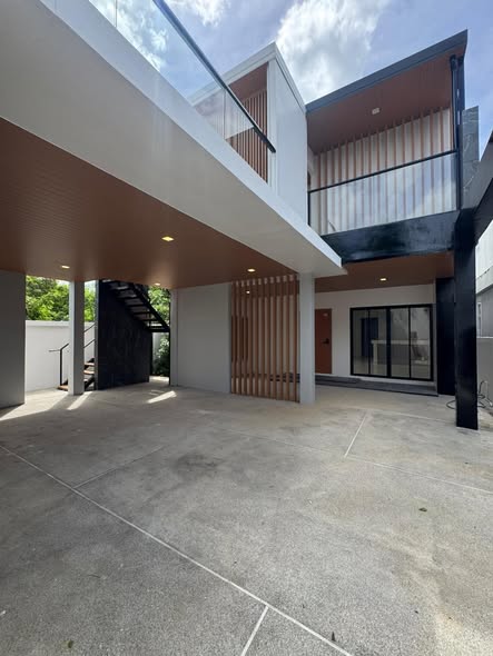 89M) 4 beds 4 baths 200 sqm land | 234